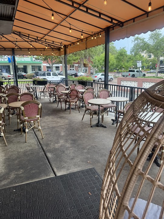 Rosallie Le French Cafe