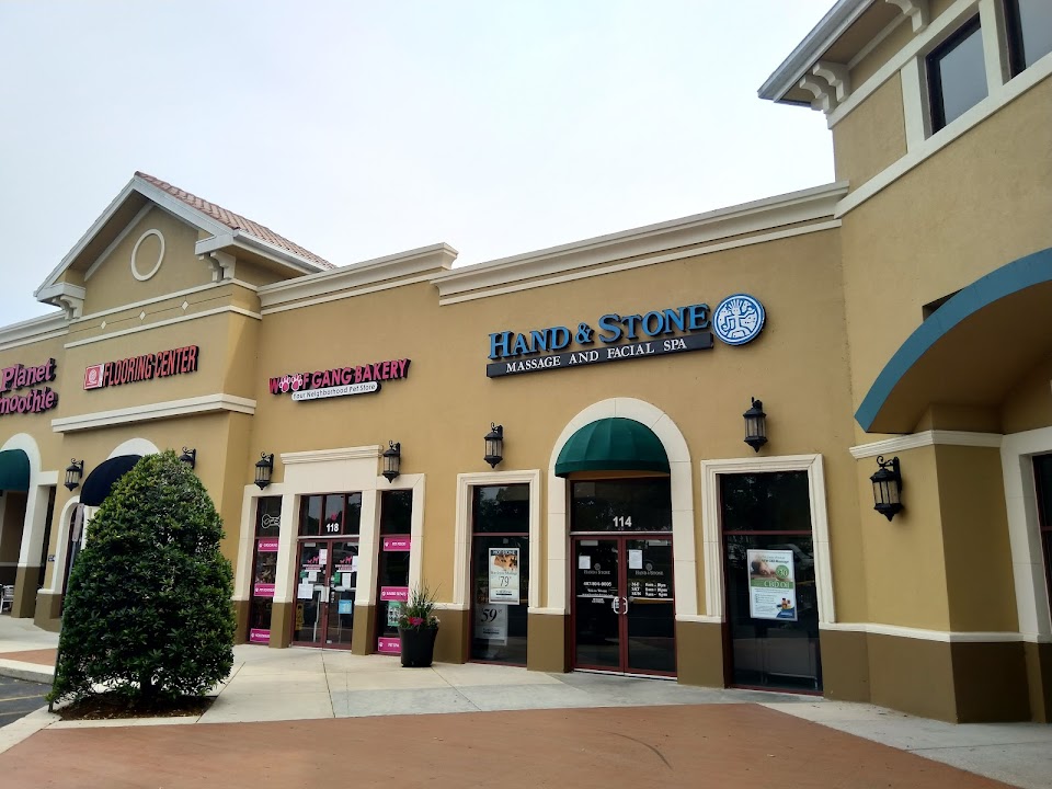 Shoppes at Oakmonte