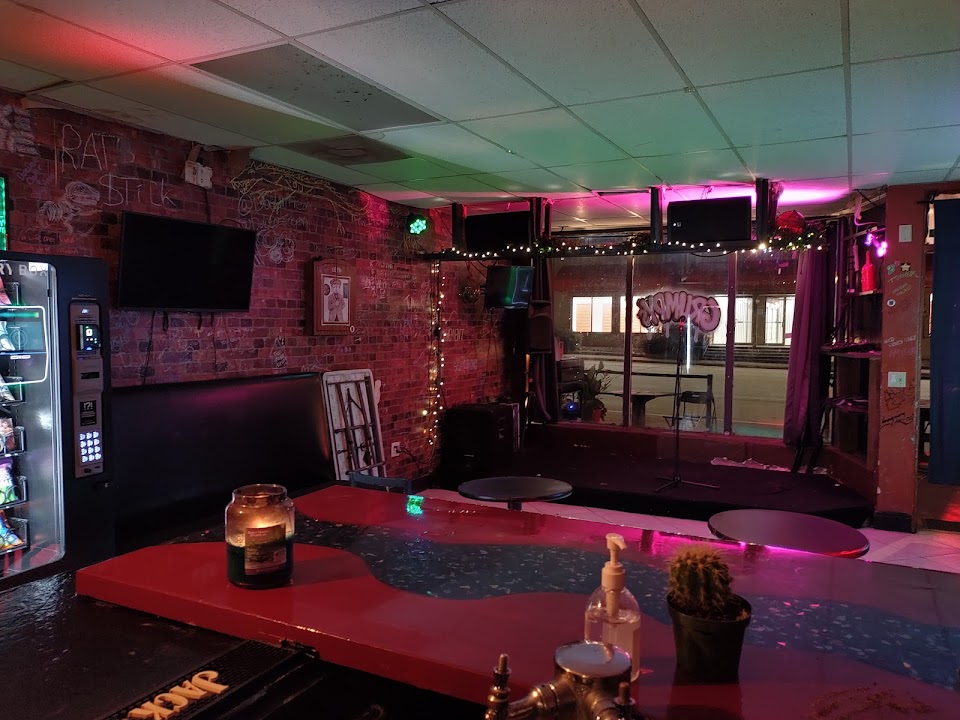 Grumpys underground