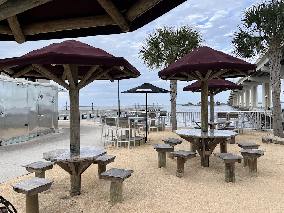 Pier 220 Seafood and Grill