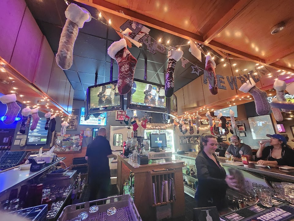 Kiwi's Pub & Grill